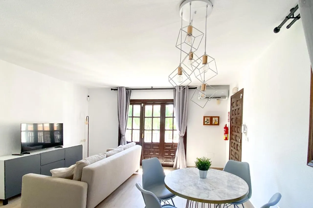 Lovely 1- Bedroom Rental With Pool, Close To The Beach Vera España