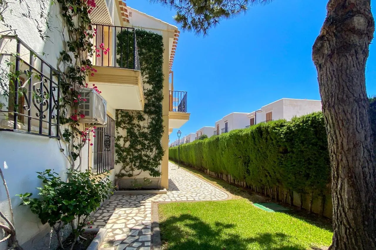 Lovely 1- Bedroom Rental With Pool, Close To The Beach Vera 0*,  España